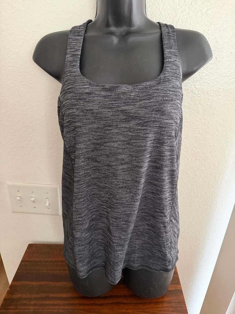 Lululemon Wild Tank Top Heathered Gray Leopard Built-In Bra